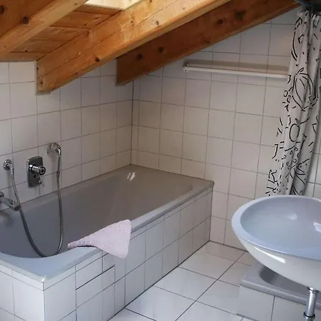 With 3 Bedrooms 度假居